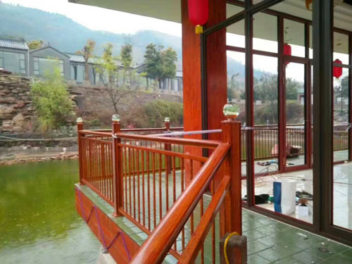 材質(zhì)對(duì)護(hù)欄美觀(guān)性有影響嗎？